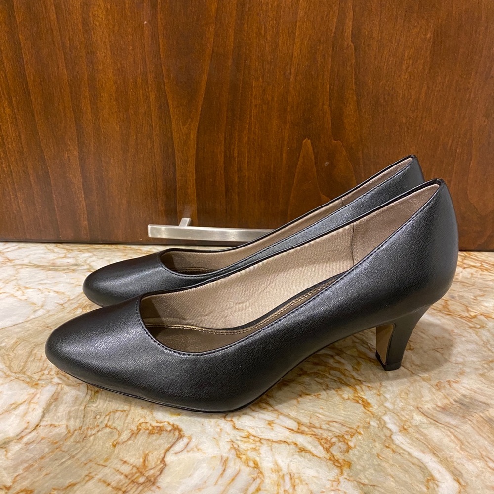 LifeStride Sable Pump (NWOT)